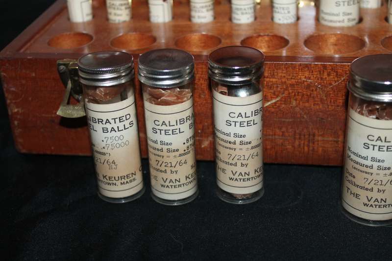 Wooden Ball bearing sample case