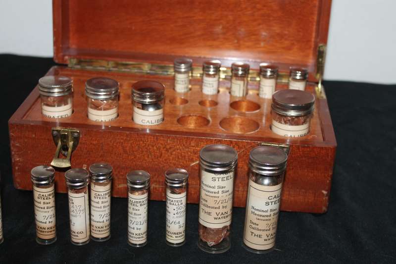 Wooden Ball bearing sample case