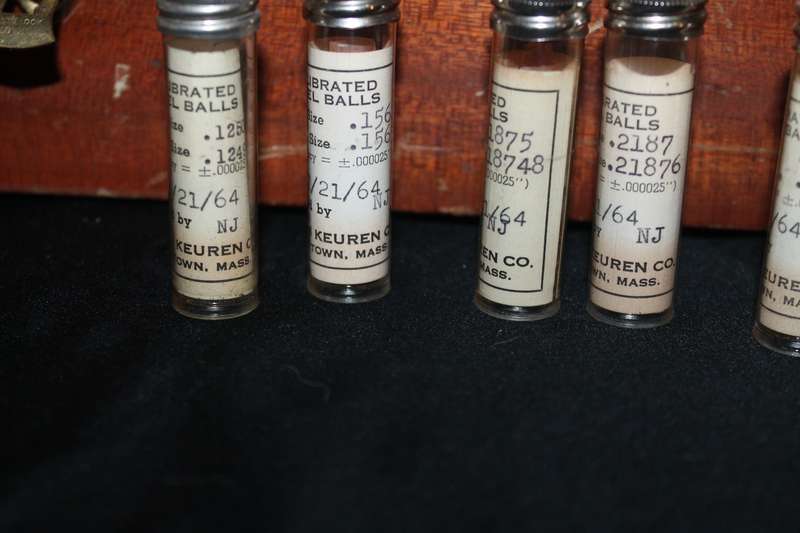 Wooden Ball bearing sample case