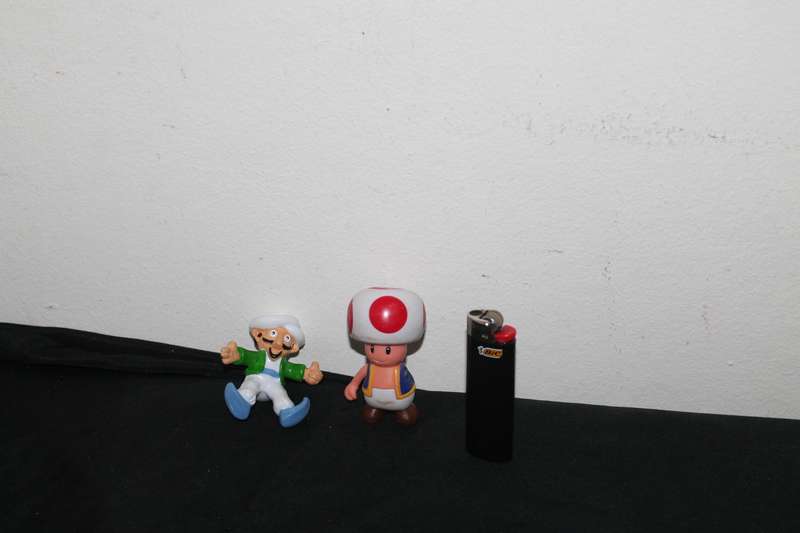 2 Action Figures