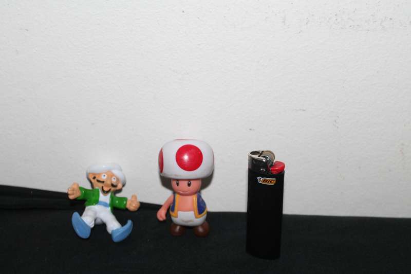 2 Action Figures