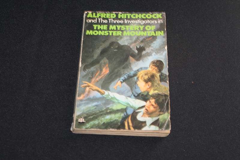 Alfred Hitchcock The Three Investigators The Mystery of the Monster Mountain