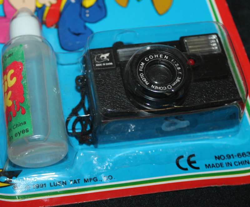 Sealed Vintage Novelty Squirt Camera