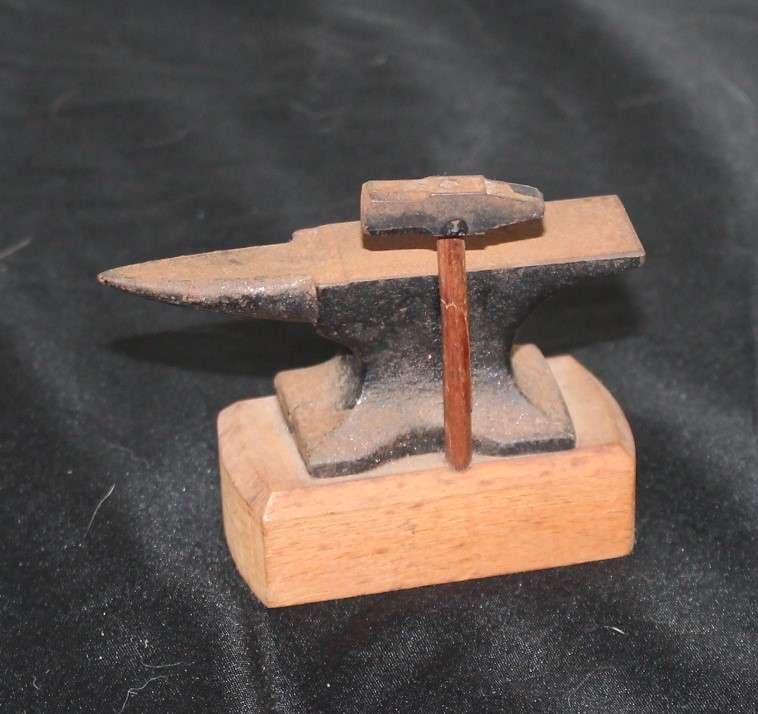 Mini Anvil