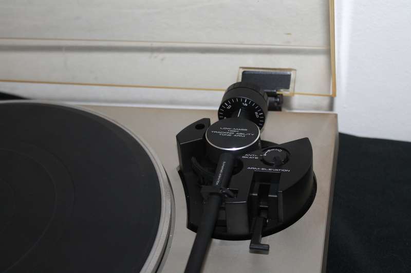 Pioneer PL420 Turntable