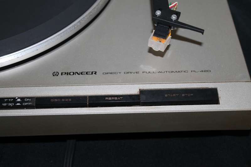 Pioneer PL420 Turntable