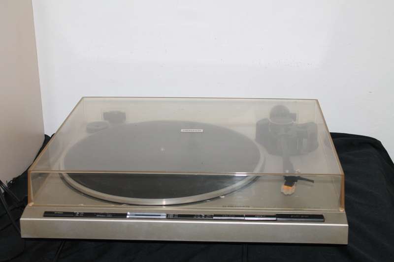 Pioneer PL420 Turntable