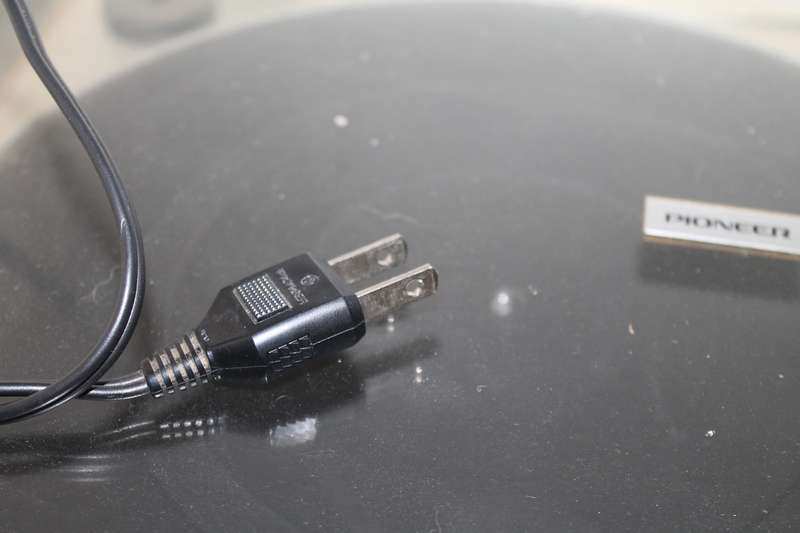 Pioneer PL420 Turntable