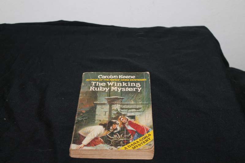 Carolyn Keene Nancy Drew The Winking Ruby Mystery