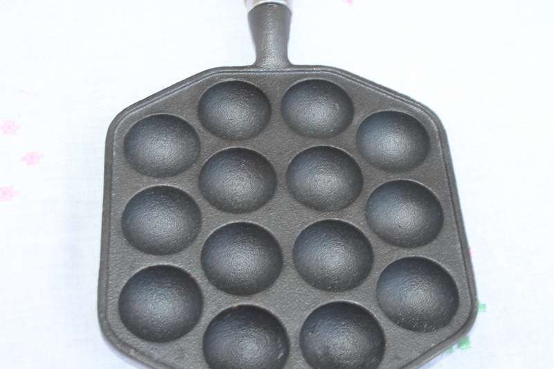 Cast Iron Escargot Pan