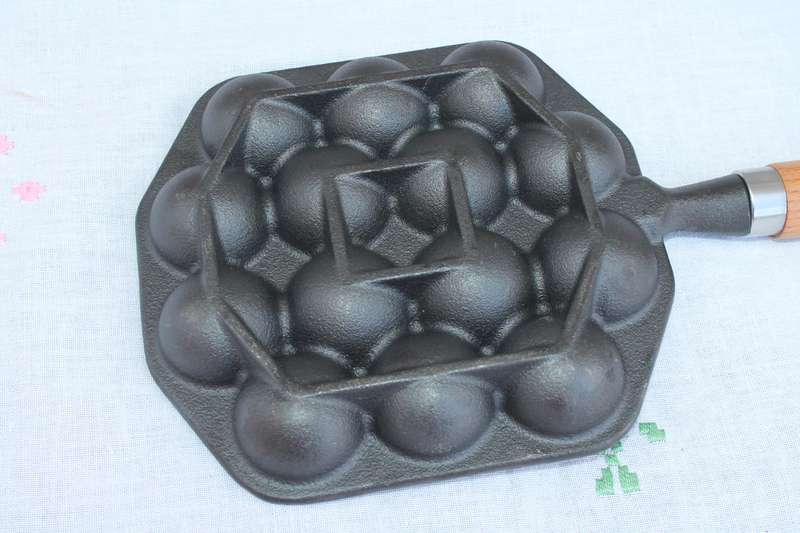 Cast Iron Escargot Pan