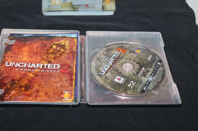PS 3 Uncharted 2 Among Thief's Steel Book