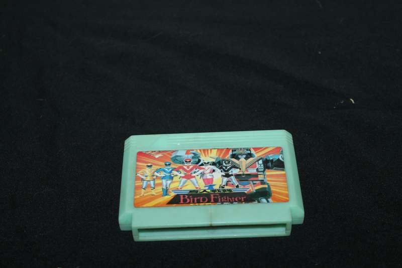 TV Game Cartridge Bird Fighter