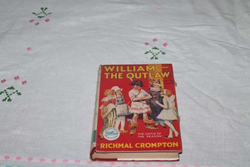 William the outlaw Richmal Crompton