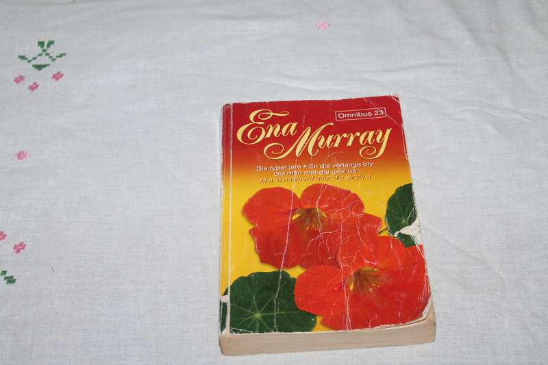 Ena Murray Onibus 23