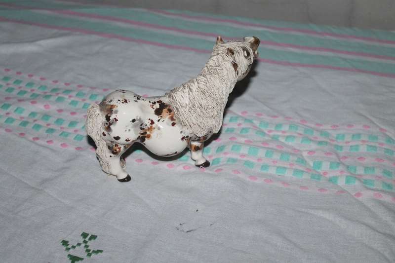 Cheval Horse Figure