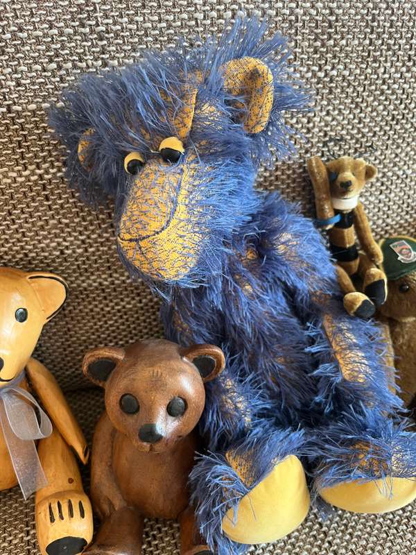 Teddy Bear Family looking for a new home