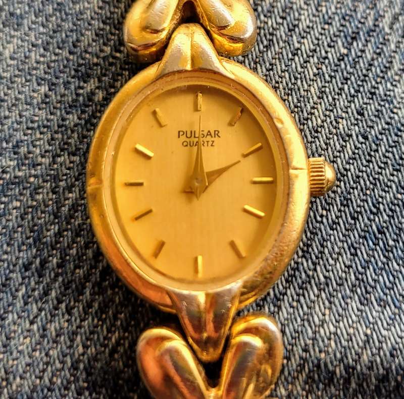 Ladies Pulsar Watch with Gold Tone Bracelet