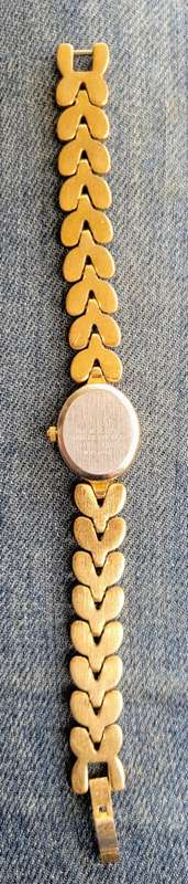 Ladies Pulsar Watch with Gold Tone Bracelet