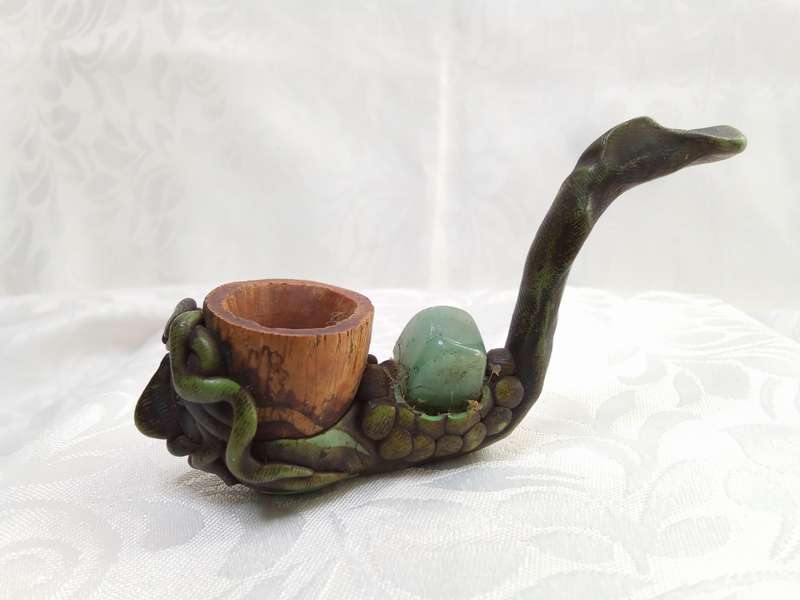 Stunning hand made vintage Peruvian pipe