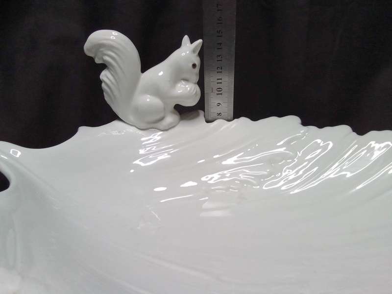 Beautiful vintage MCM bowl with squirrel - Made in Italy