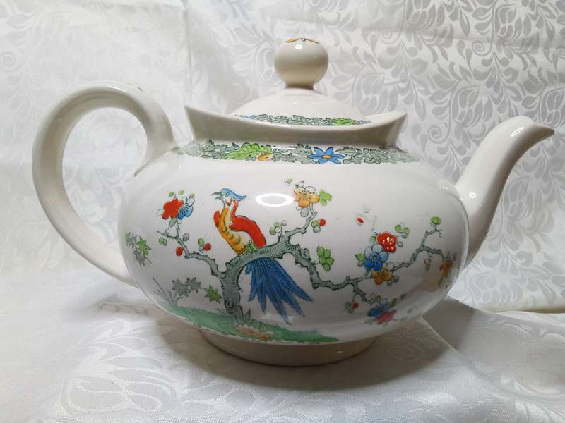 Magnificent Spode "Bermuda" teapot and milk jug c.1931