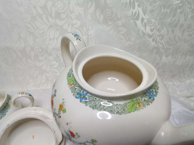 Magnificent Spode "Bermuda" teapot and milk jug c.1931