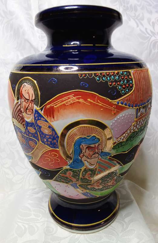 Magnificent Antique Hand Painted Japanese Blue SATSUMA Vase