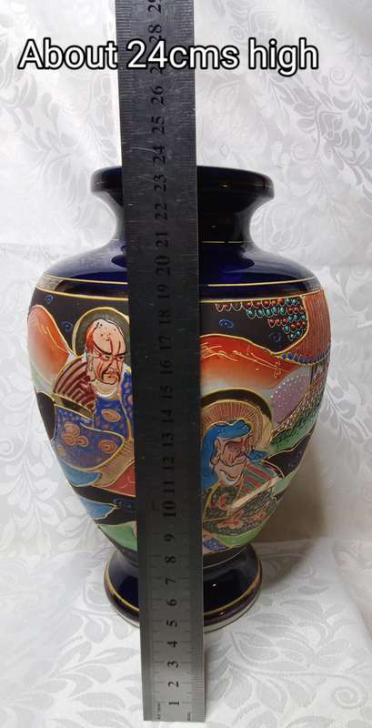 Magnificent Antique Hand Painted Japanese Blue SATSUMA Vase