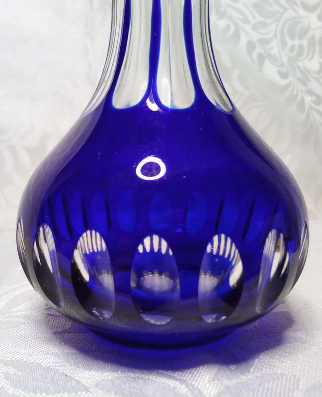 Beautiful vintage cobalt blue crystal cut glass cruet