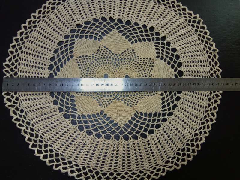 Stunning vintage hand crocheted doily