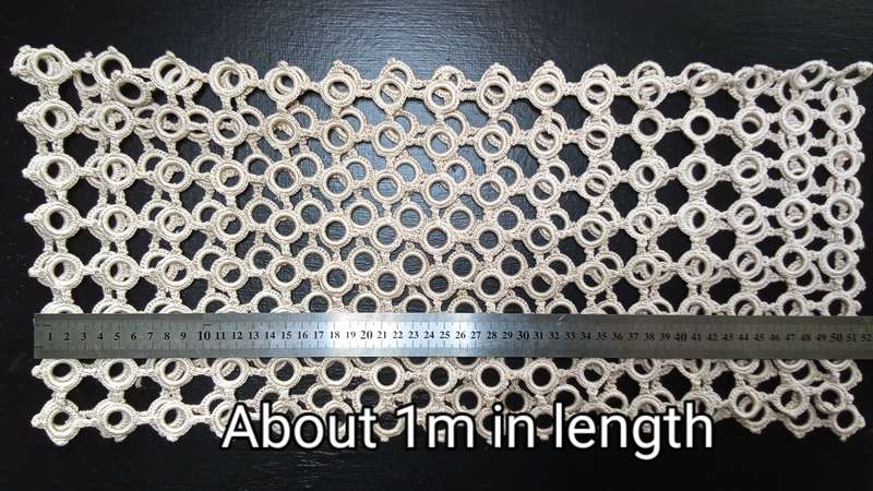 Gorgeous vintage hand crocheted (tatting) table runner