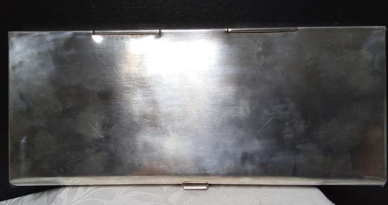 Stunning vintage cigarette case