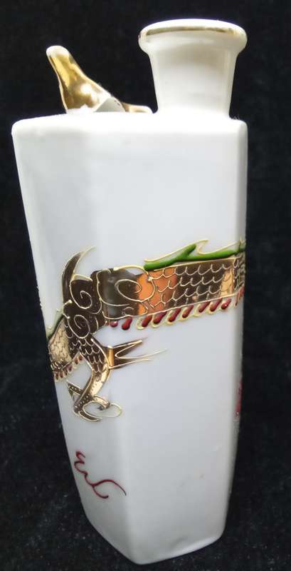 Exquisite vintage Japanese whistling Sake jug with 4 cups