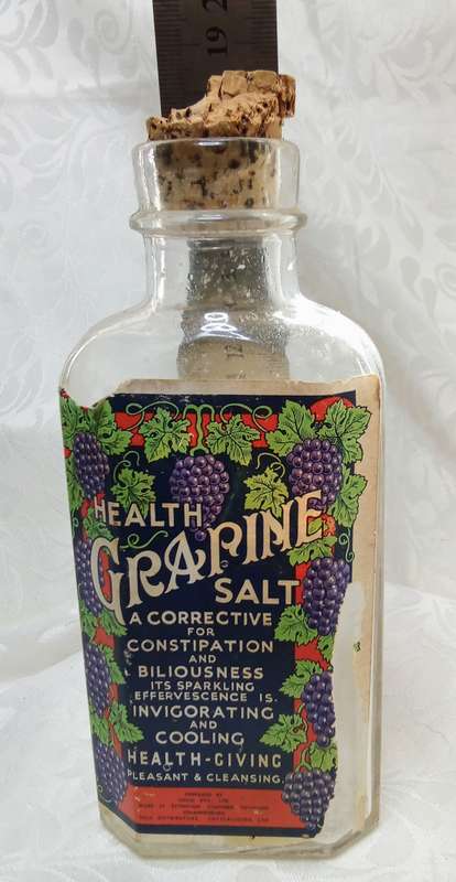 Vintage Grapine salts bottle