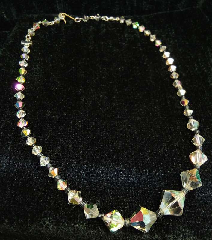 Stunning vintage bi-cone diamond faceted "Aurora Borealis" crystal necklace