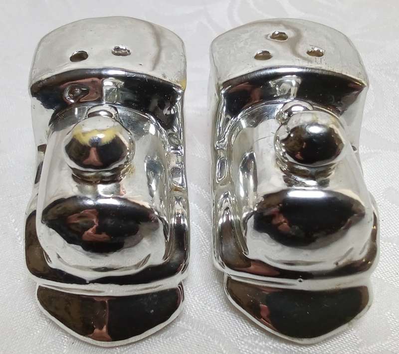 Cutest vintage train locomotive Salt & Pepper set