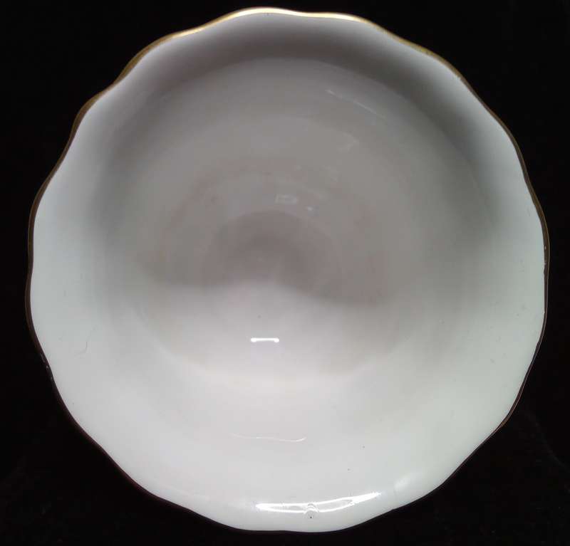 Delightful vintage Royal Gouda planter/vase