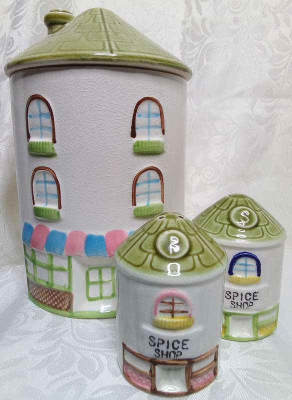 Charming vintage canister and Salt & Pepper pot set