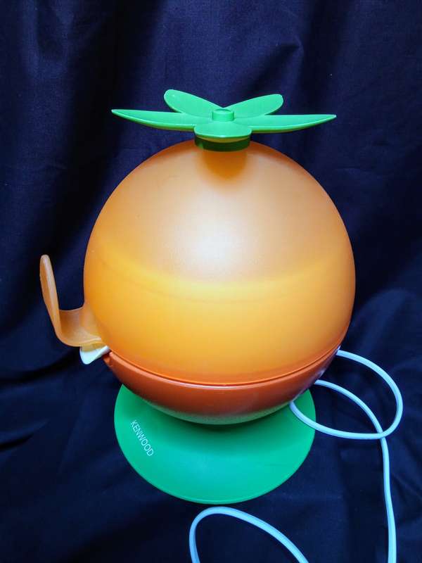 Quirky Kenwood citrus juicer in excellent vintage condition