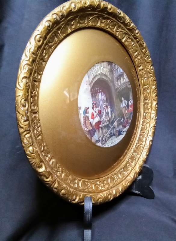 Beautiful vintage Italian metal frame with domed glass