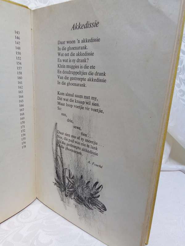 Klein Verseboek - saamgestel deur DJ Opperman 1959