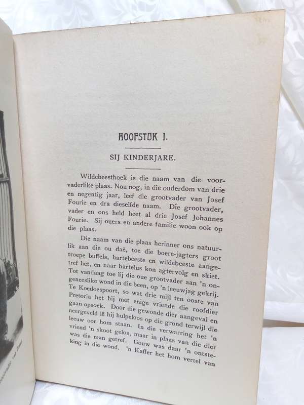 Jopie Fourie, `n lewenskets (First edition 1915)