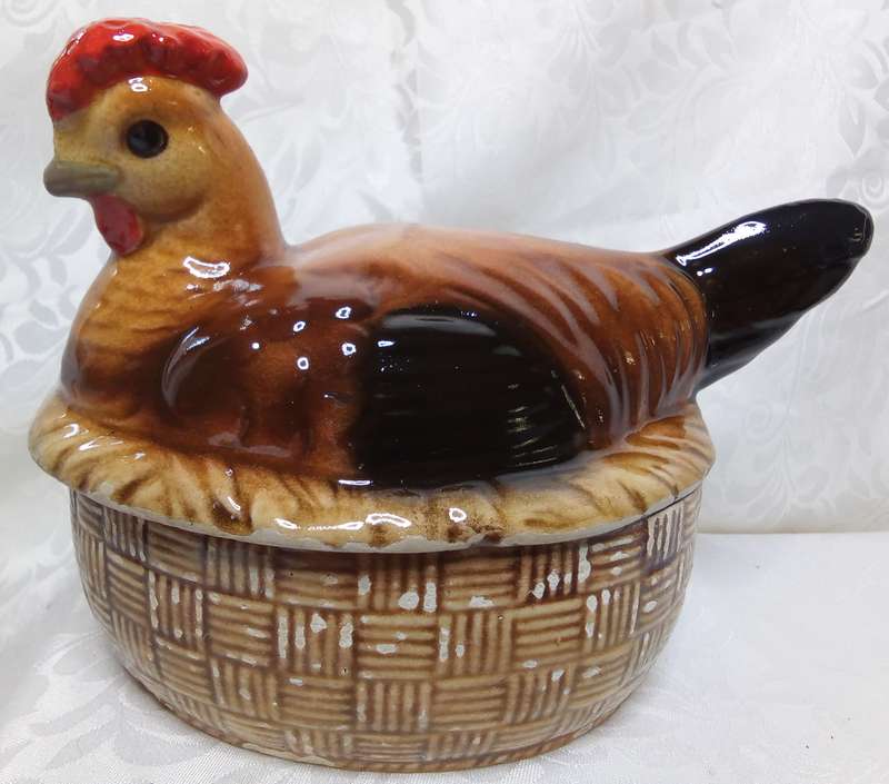 Gorgeous antique porcelain chicken basket salt caddy