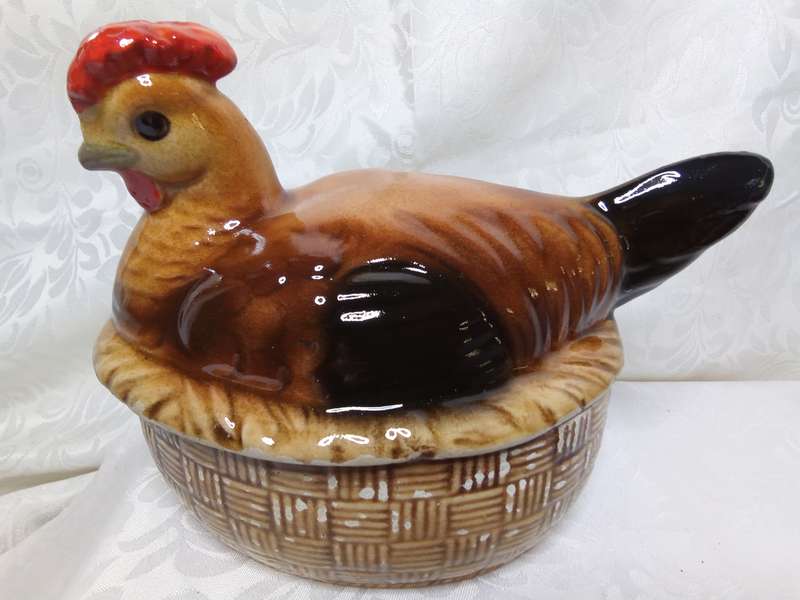 Gorgeous antique porcelain chicken basket salt caddy