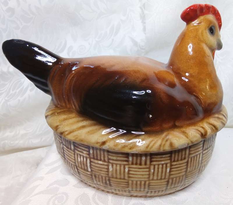 Gorgeous antique porcelain chicken basket salt caddy