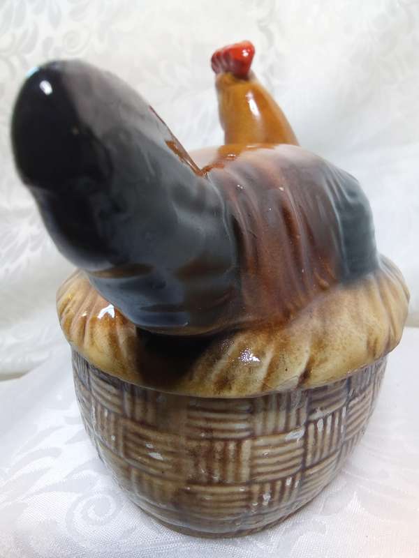 Gorgeous antique porcelain chicken basket salt caddy