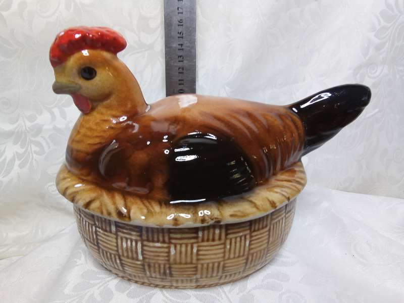 Gorgeous antique porcelain chicken basket salt caddy