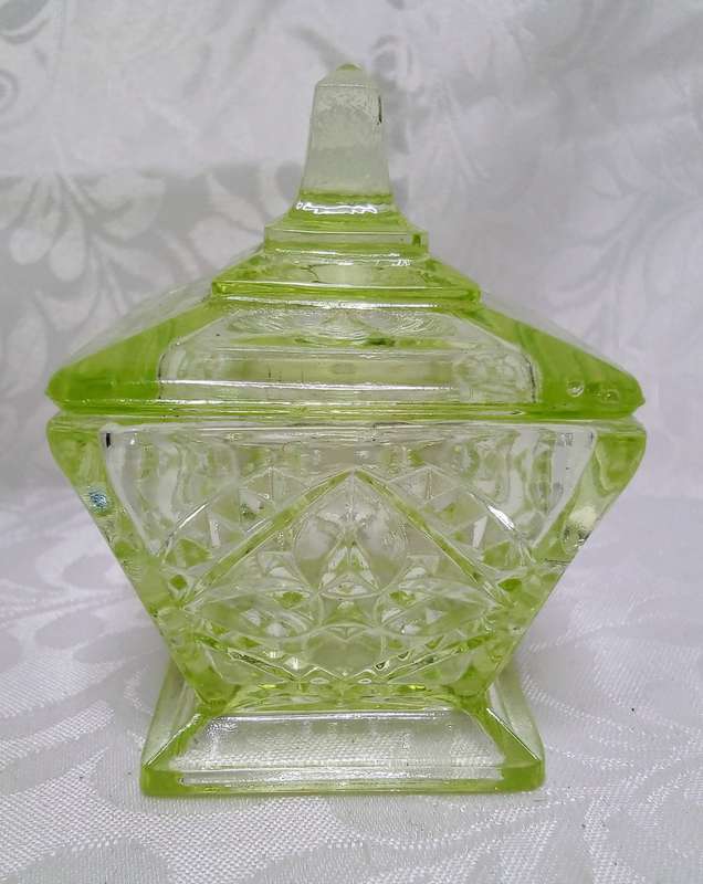 Art Deco Sowerby Plaza uranium Vaseline glass trinket pot with lid