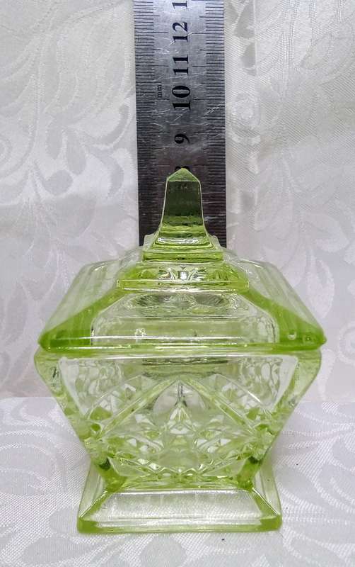 Art Deco Sowerby Plaza uranium Vaseline glass trinket pot with lid